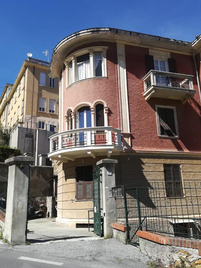 La Casa Di Via Defferrari Apartment Ноли Екстериор снимка